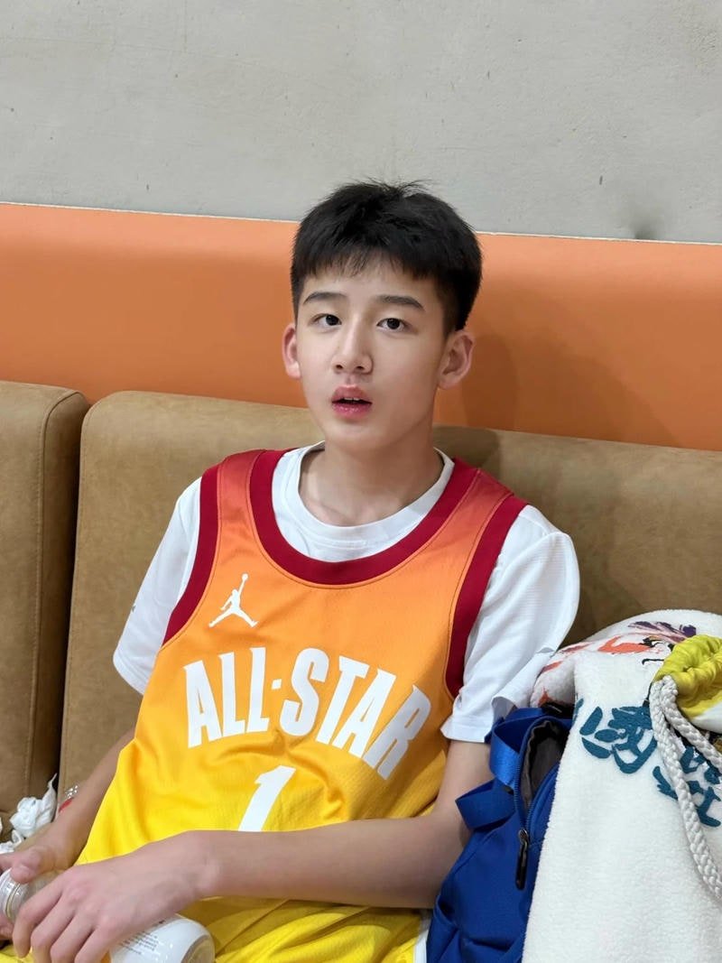 anh dep 13 tuoi hoc sinh