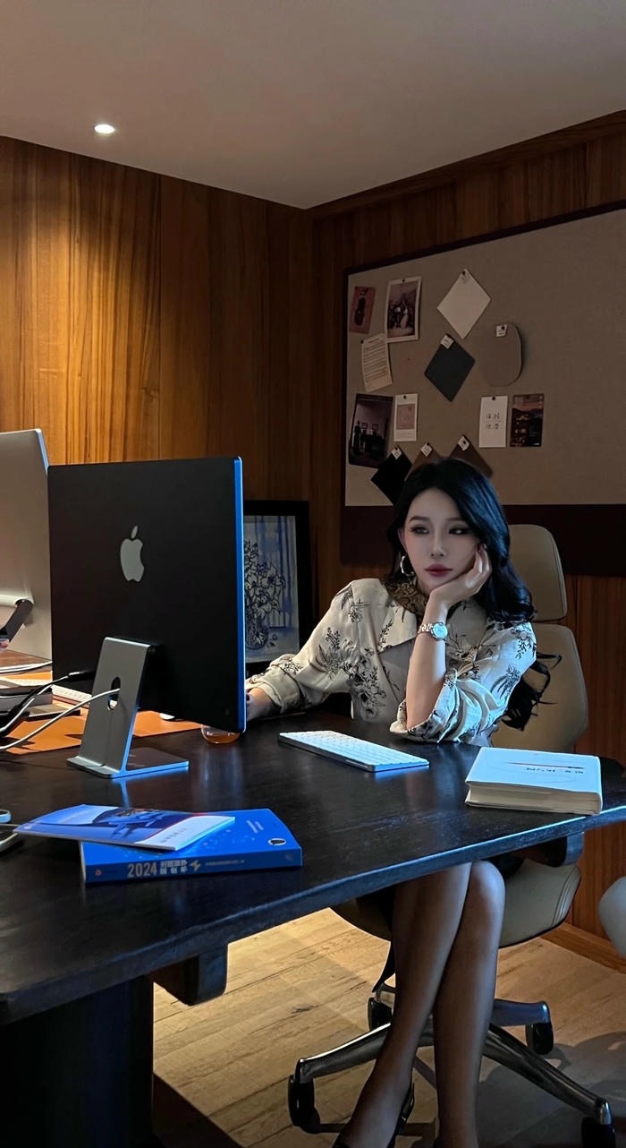 ảnh gái văn phòng 11