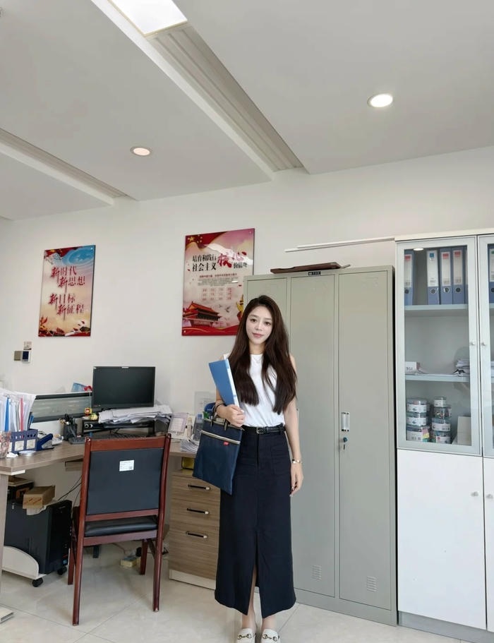 ảnh gái văn phòng 20
