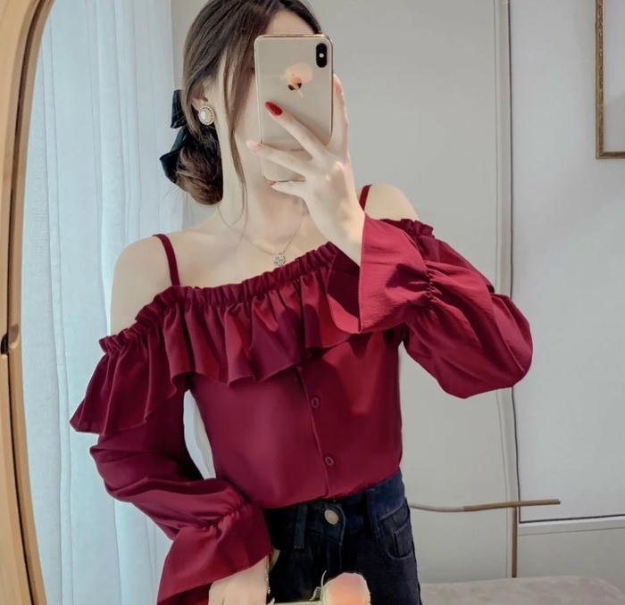 ảnh gái xinh che mặt bằng điện thoại 27