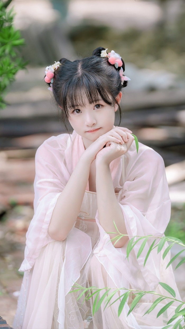 ảnh gái xinh cổ trang 32
