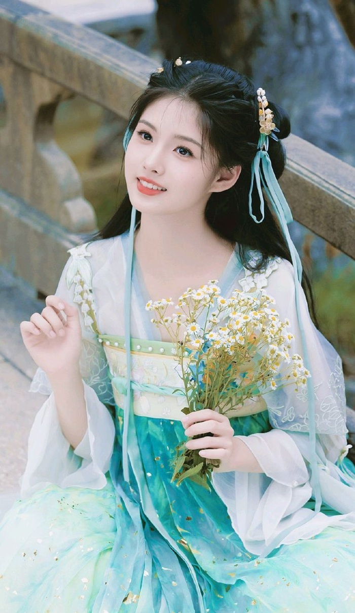 ảnh gái xinh cổ trang 33