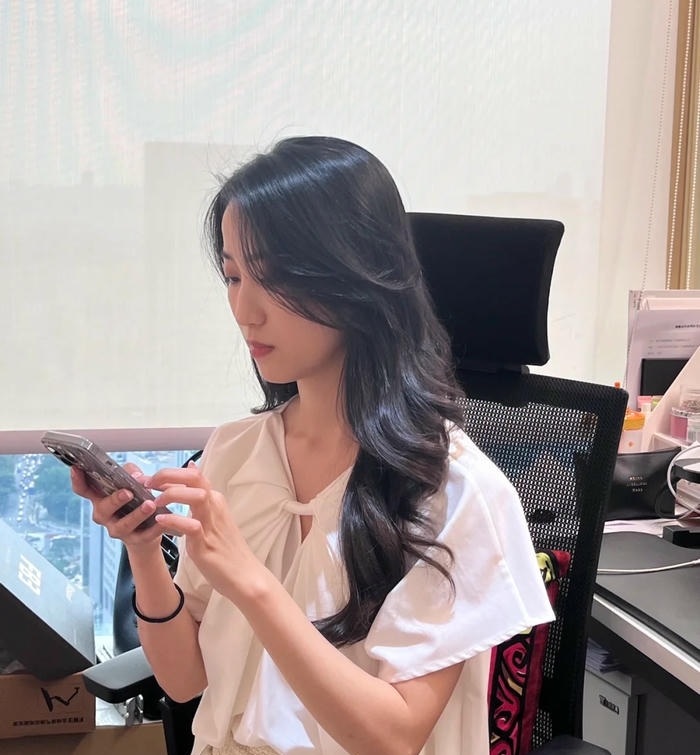 ảnh gái xinh công sở 25