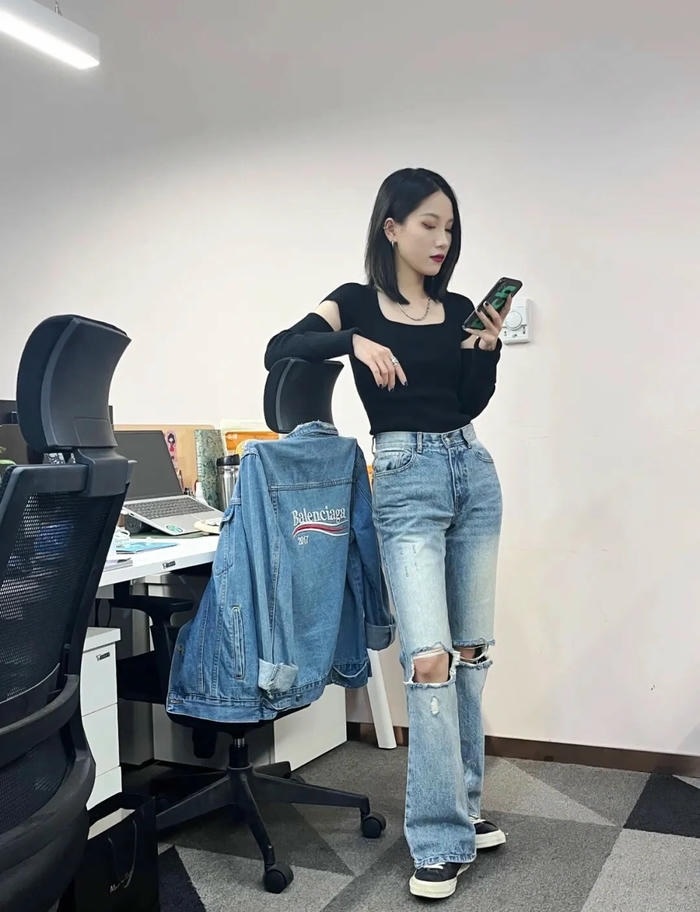 ảnh gái xinh công sở 26