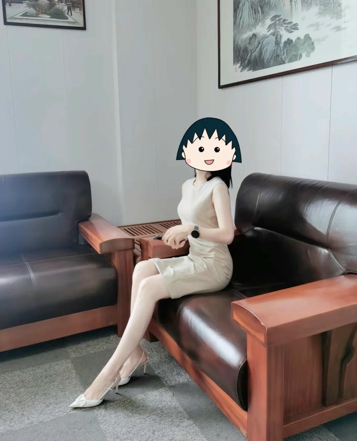 ảnh gái xinh công sở 35