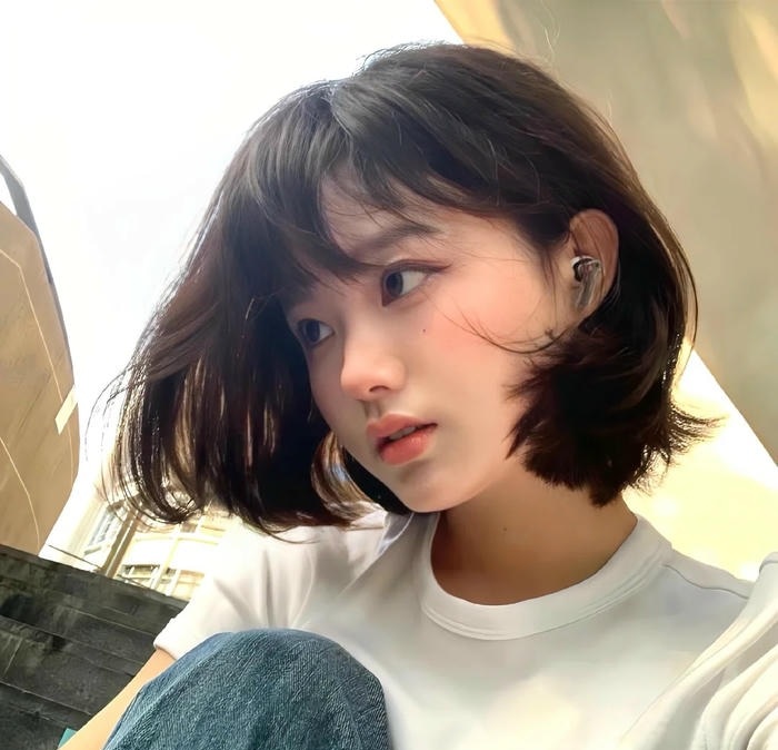 ảnh gái xinh tóc ngắn 24