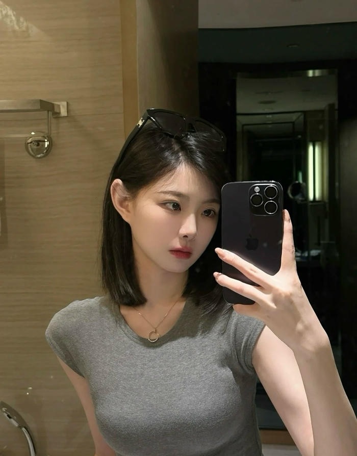 ảnh gái xinh tóc ngắn 6