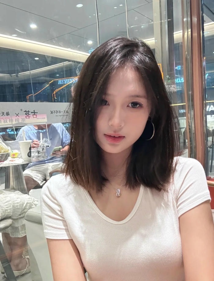 ảnh gái xinh tóc ngắn 9