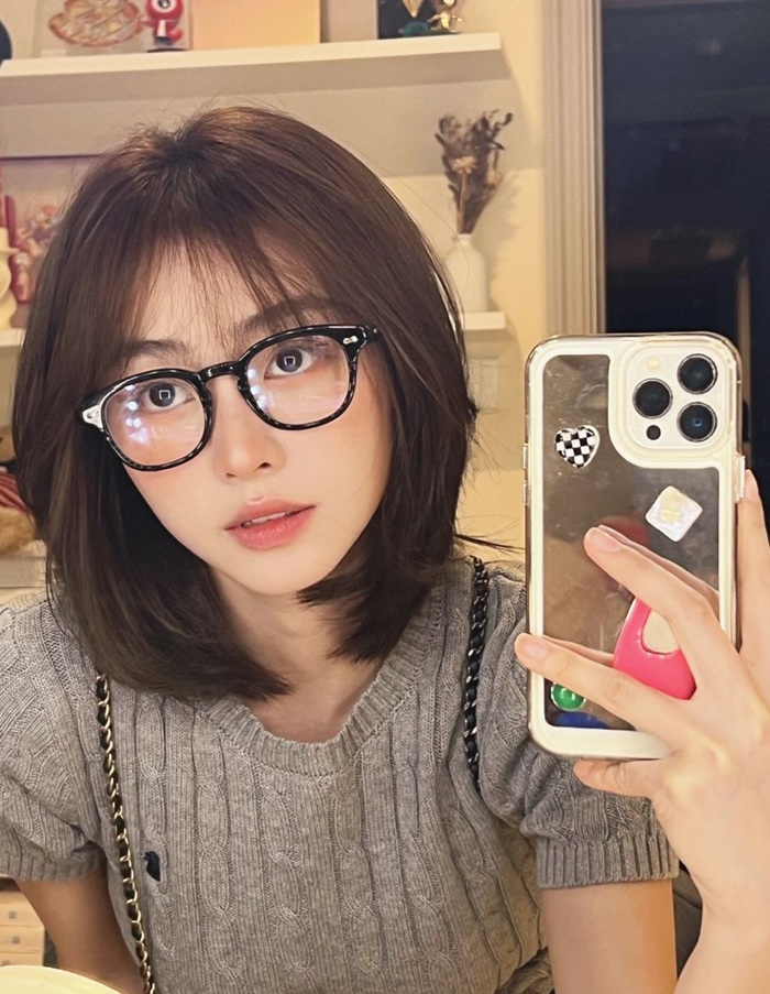 ảnh gái xinh tóc ngang vai 2k3 35