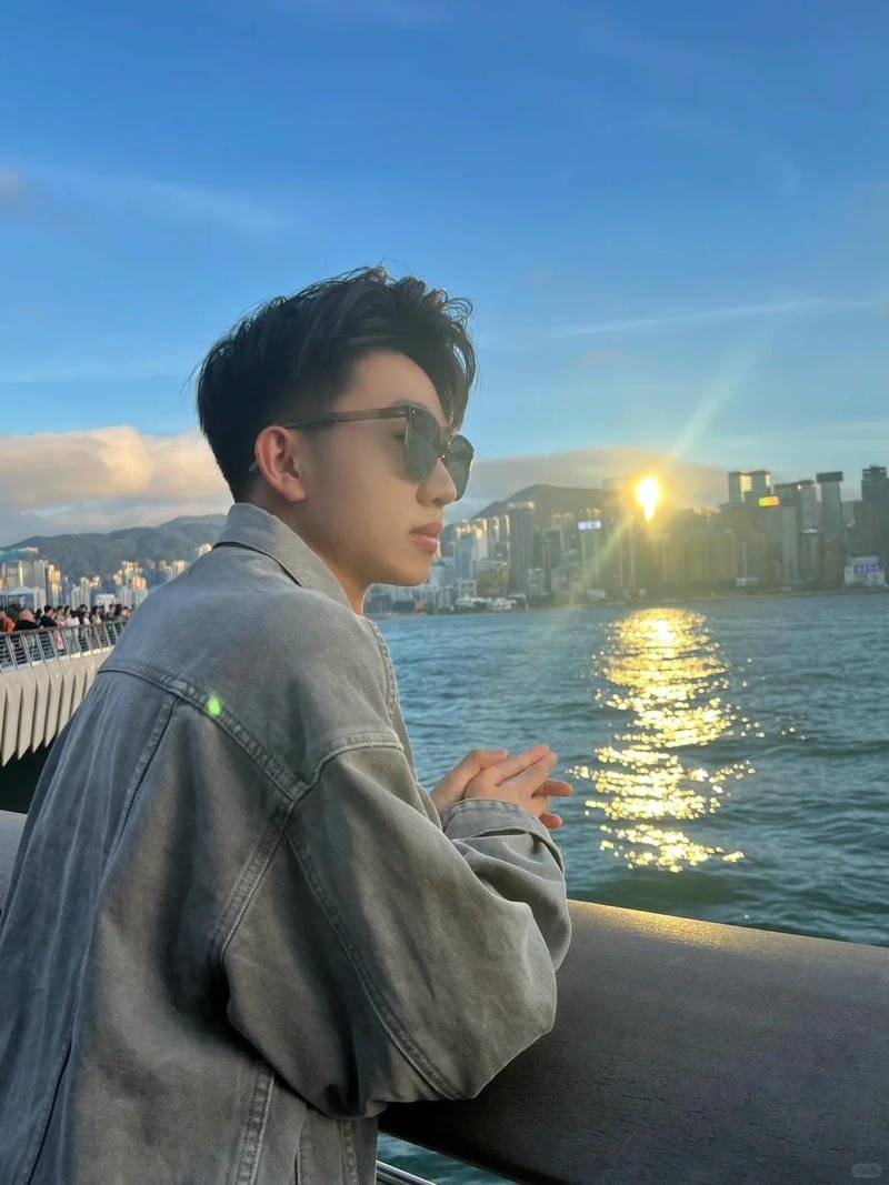 ảnh trai 2k4 cuốn hút