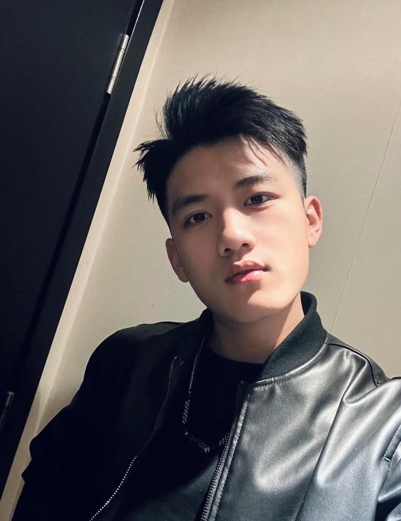 ảnh trai 2k5 giản dị