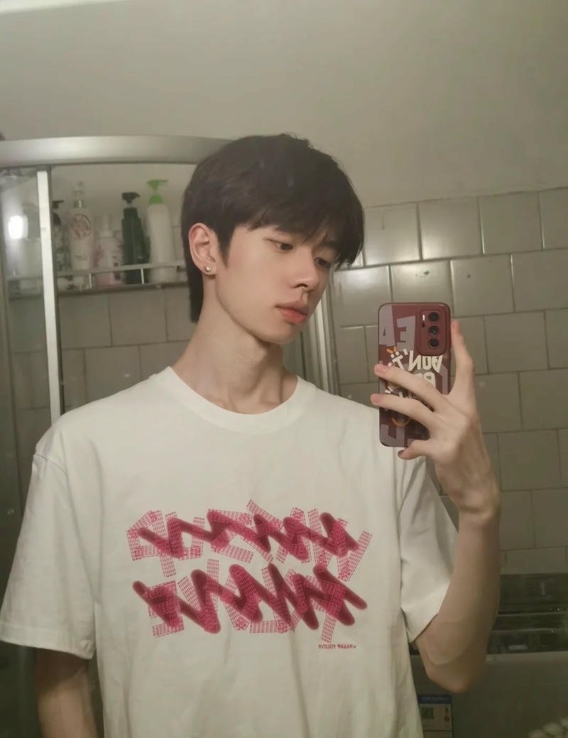 ảnh trai 2k6 học sinh