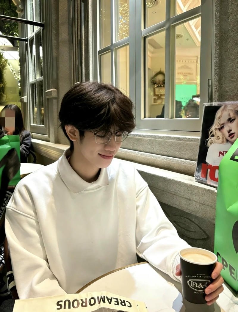 ảnh trai 2k6 tự nhiên