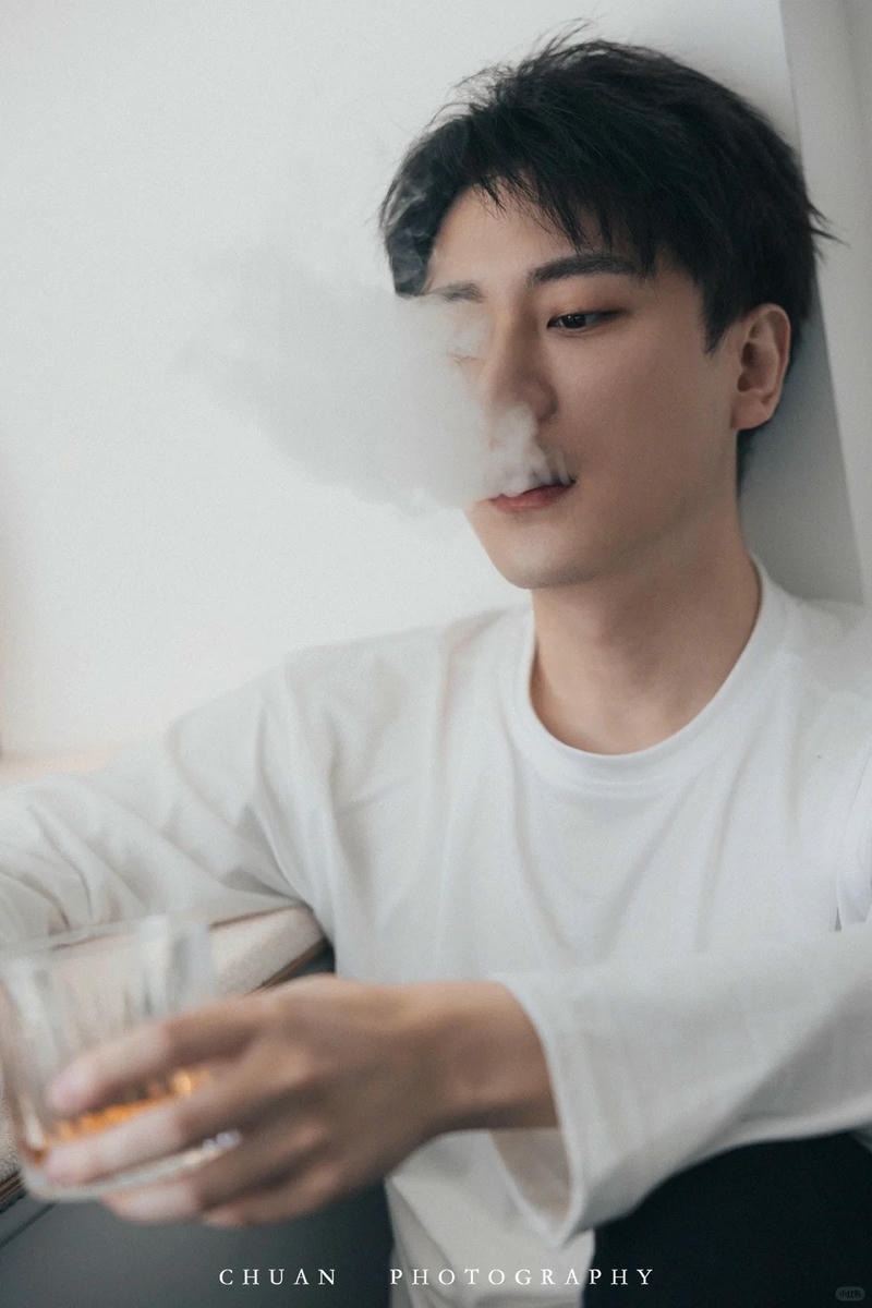 ảnh trai buồn cô độc