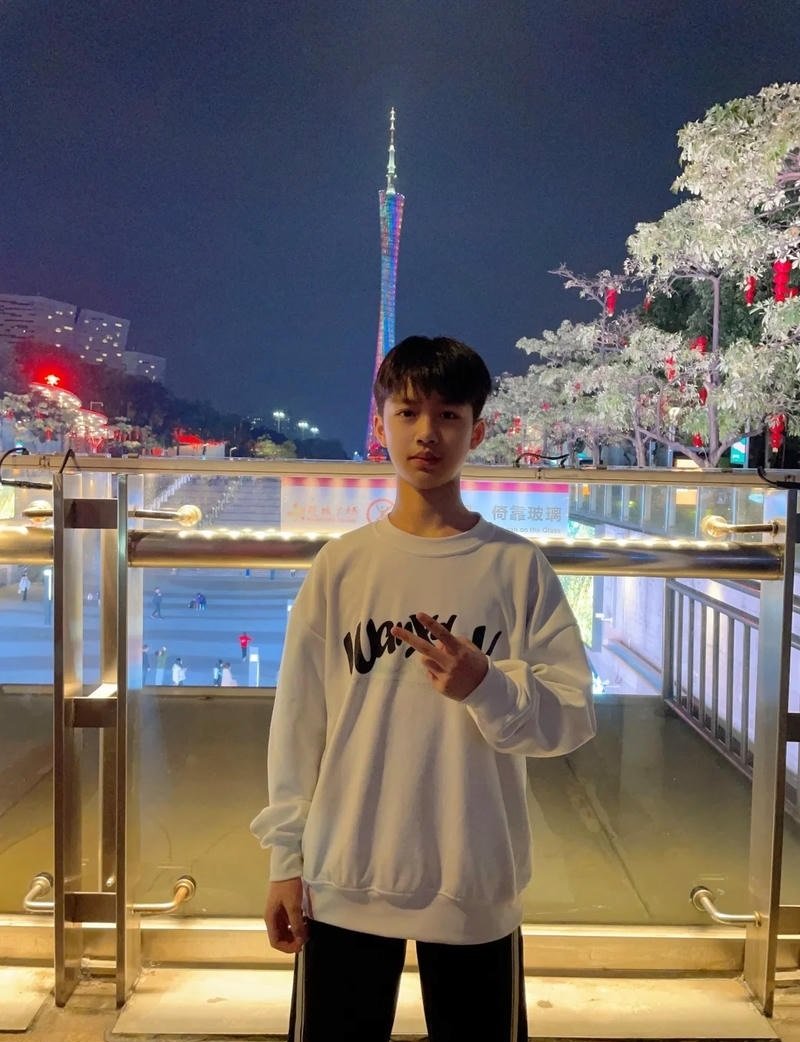 ảnh trai cấp 2 thân thiện