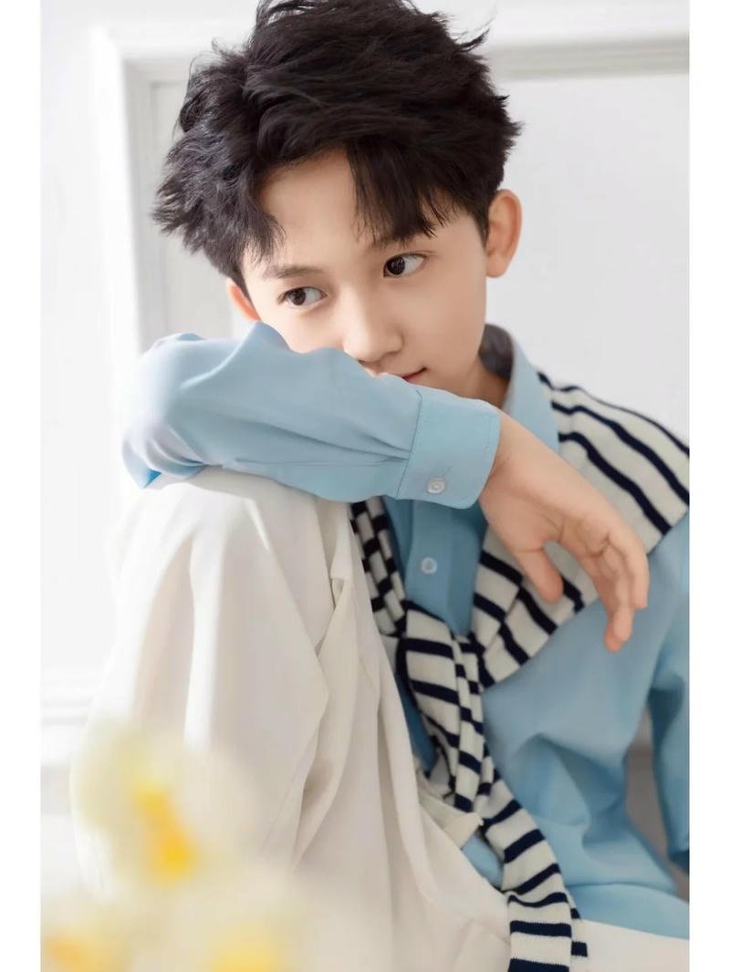 ảnh trai đẹp 10 tuổi dễ thương cute