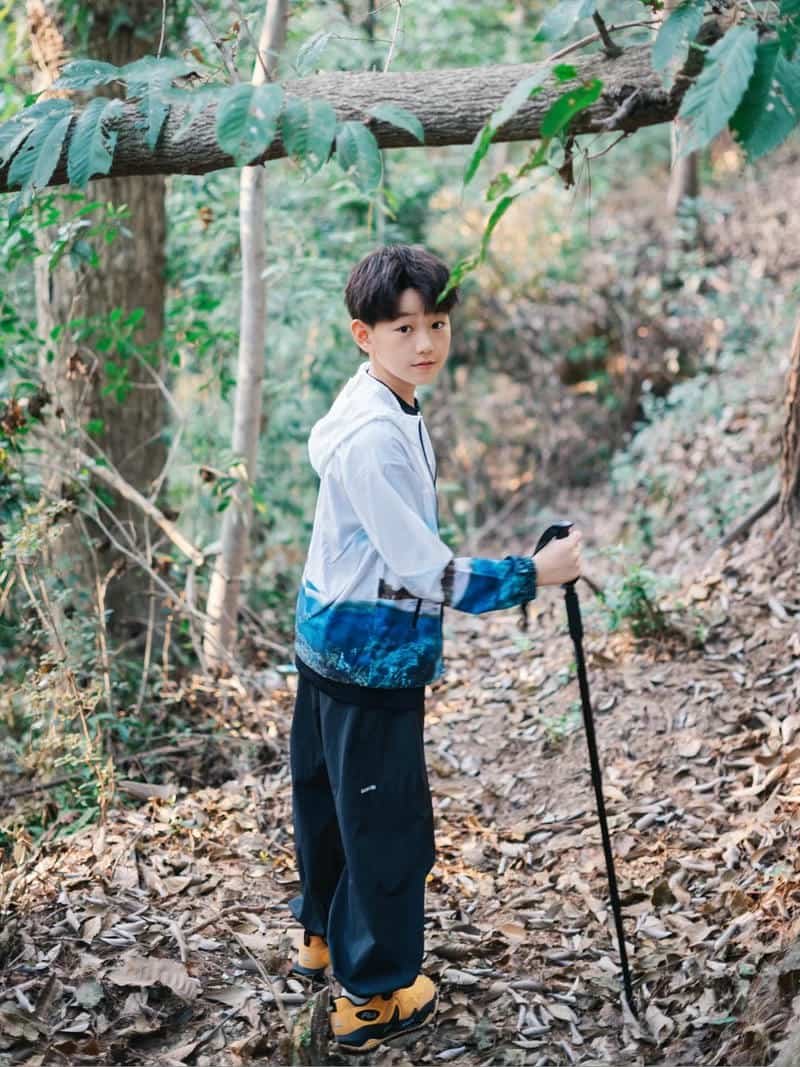 ảnh trai đẹp 10 tuổi năng động