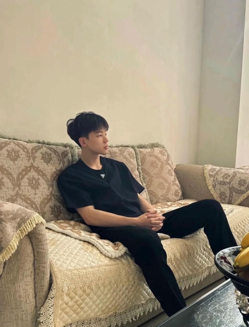 ảnh trai đẹp học sinh đời thường