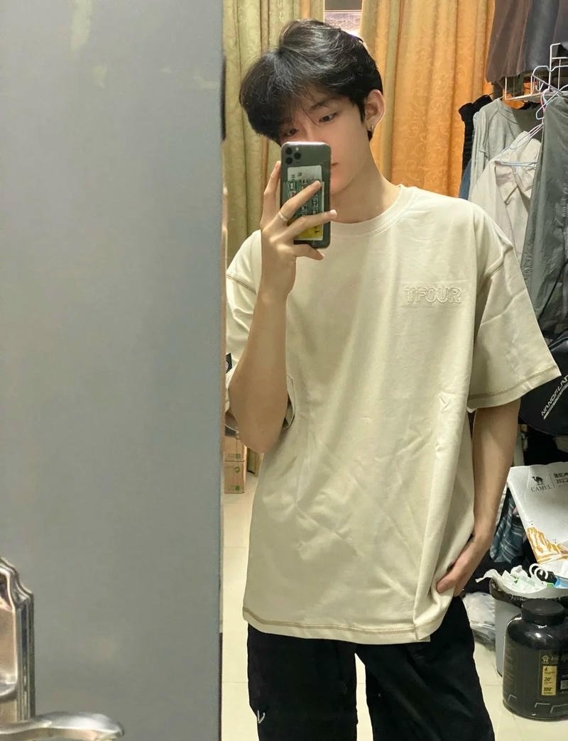 ảnh trai đẹp học sinh giản dị