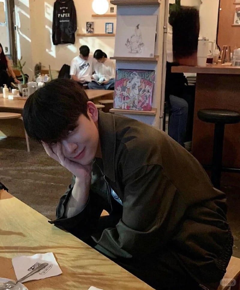 ảnh trai hàn quốc nụ cười rạng rỡ