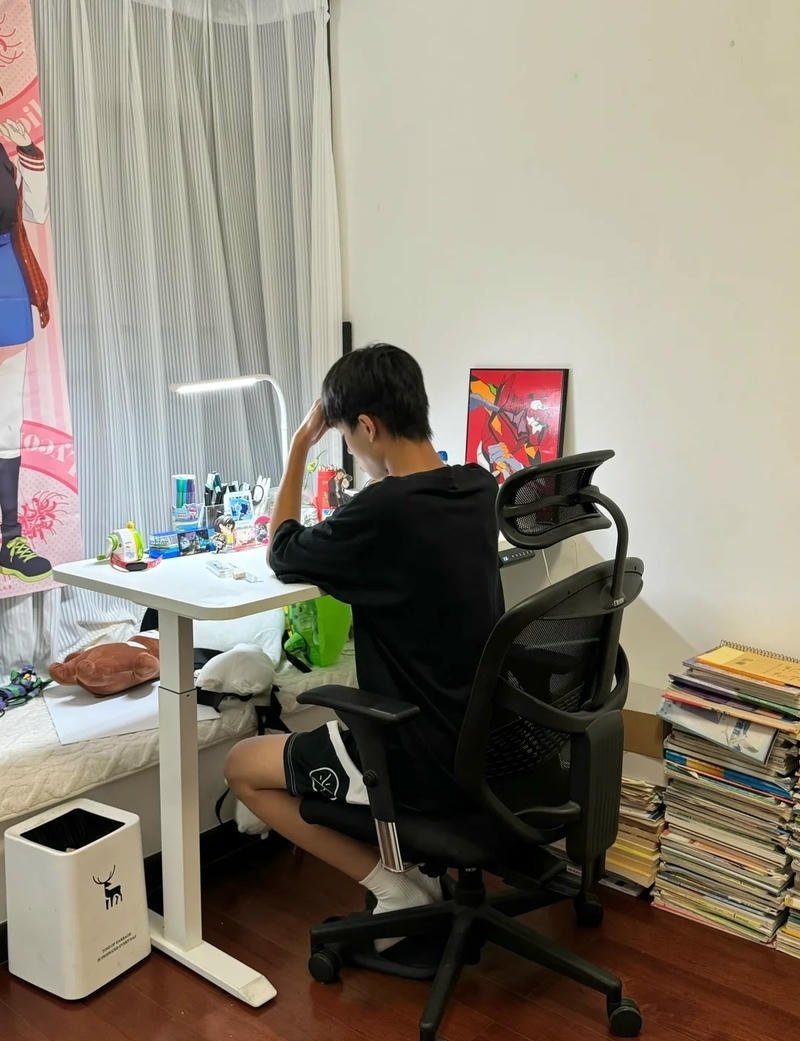 ảnh trai lớp 8 học đường