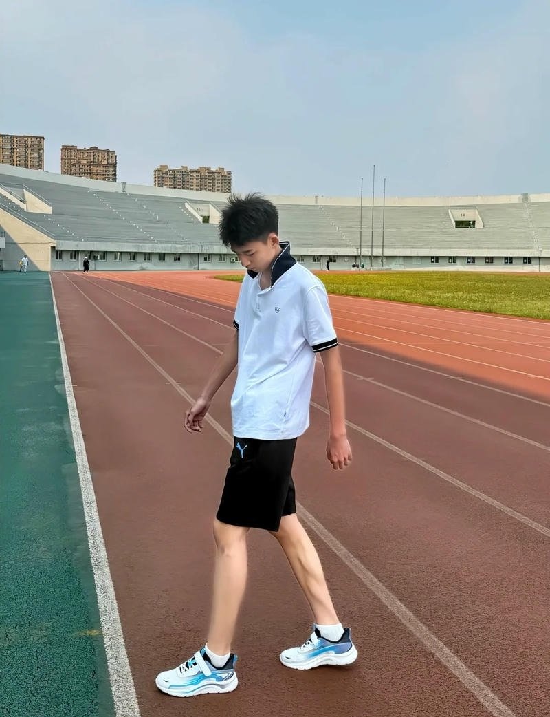 ảnh trai lớp 8 học sinh