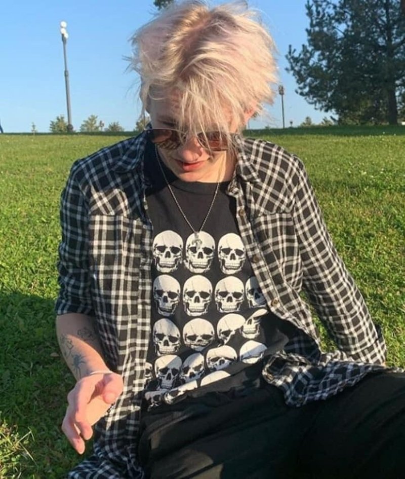 ảnh trai nga cá tính