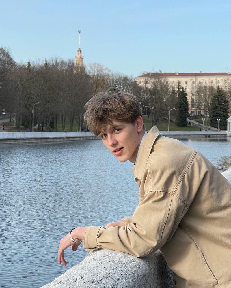 ảnh trai nga ngoài trời