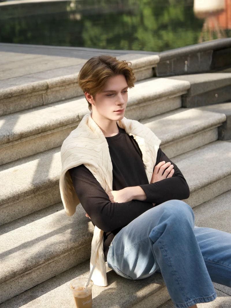 ảnh trai nga suy tư