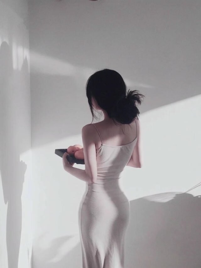 Trọn bộ 322+ ảnh cô gái quay lưng bí ẩn và quyến rũ cực đẹp