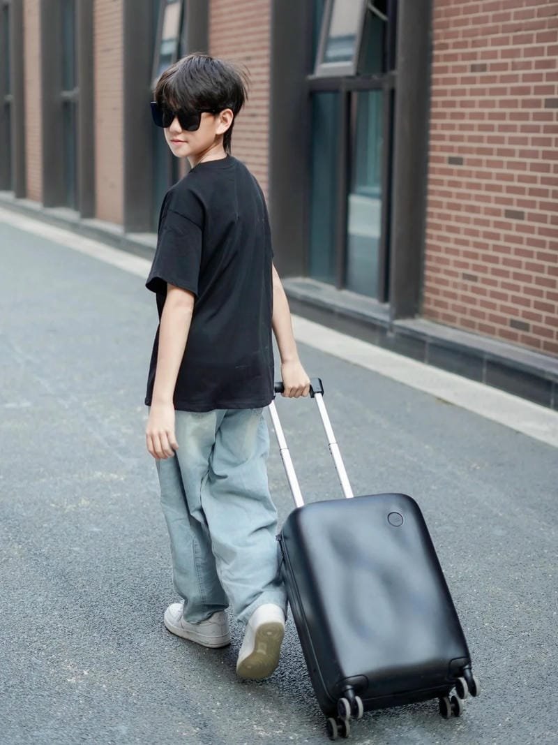 hình ảnh trai đẹp 10 tuổi đi chơi