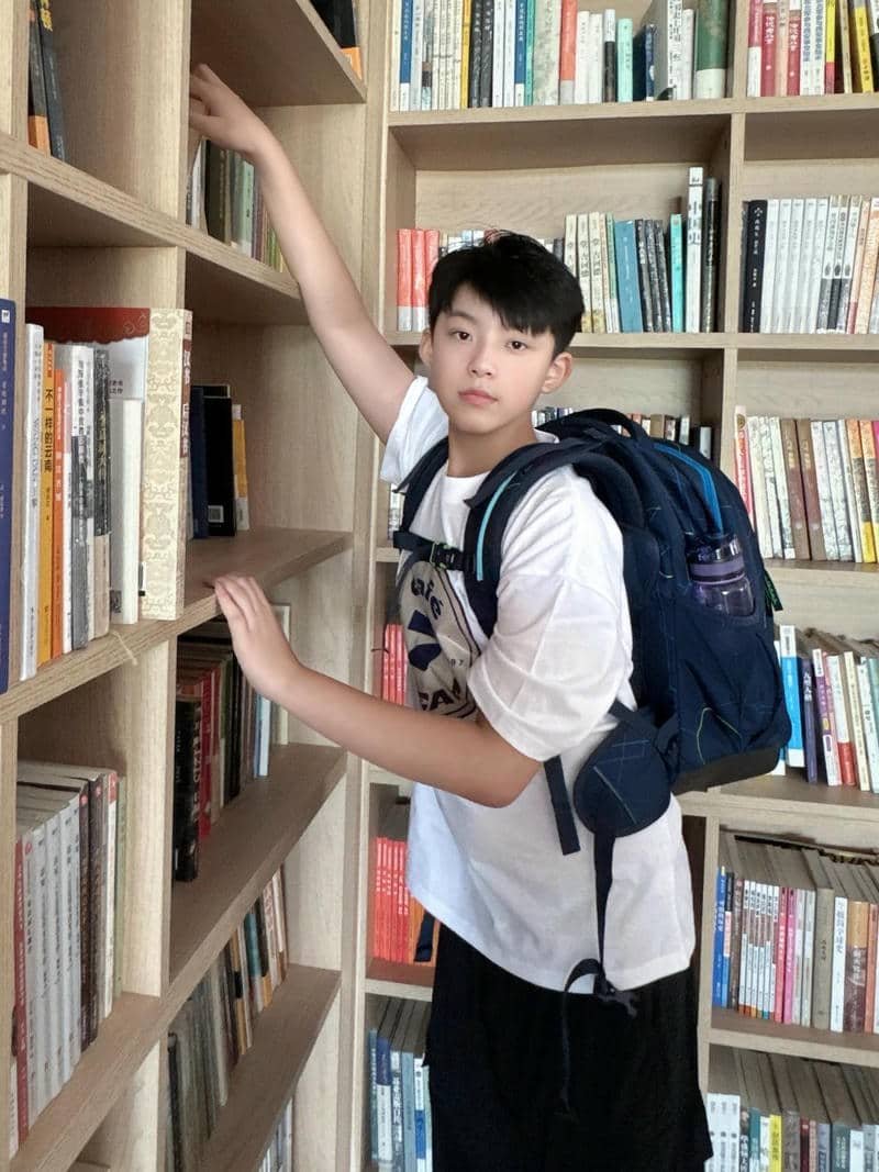 hinh anh trai dep lop 7