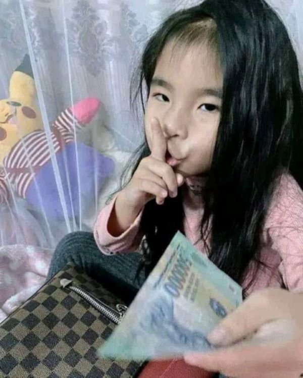 meme tiền chế cười