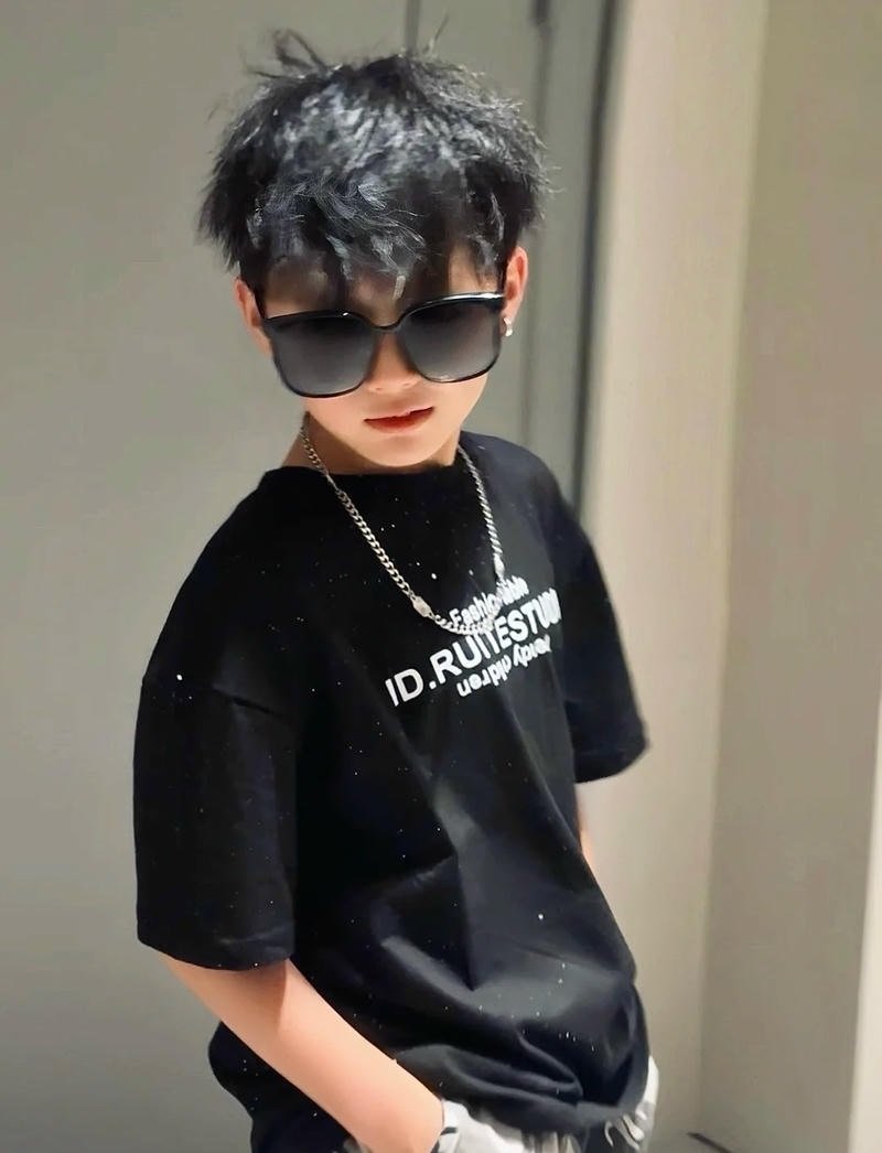 trai đẹp 10 tuổi chất