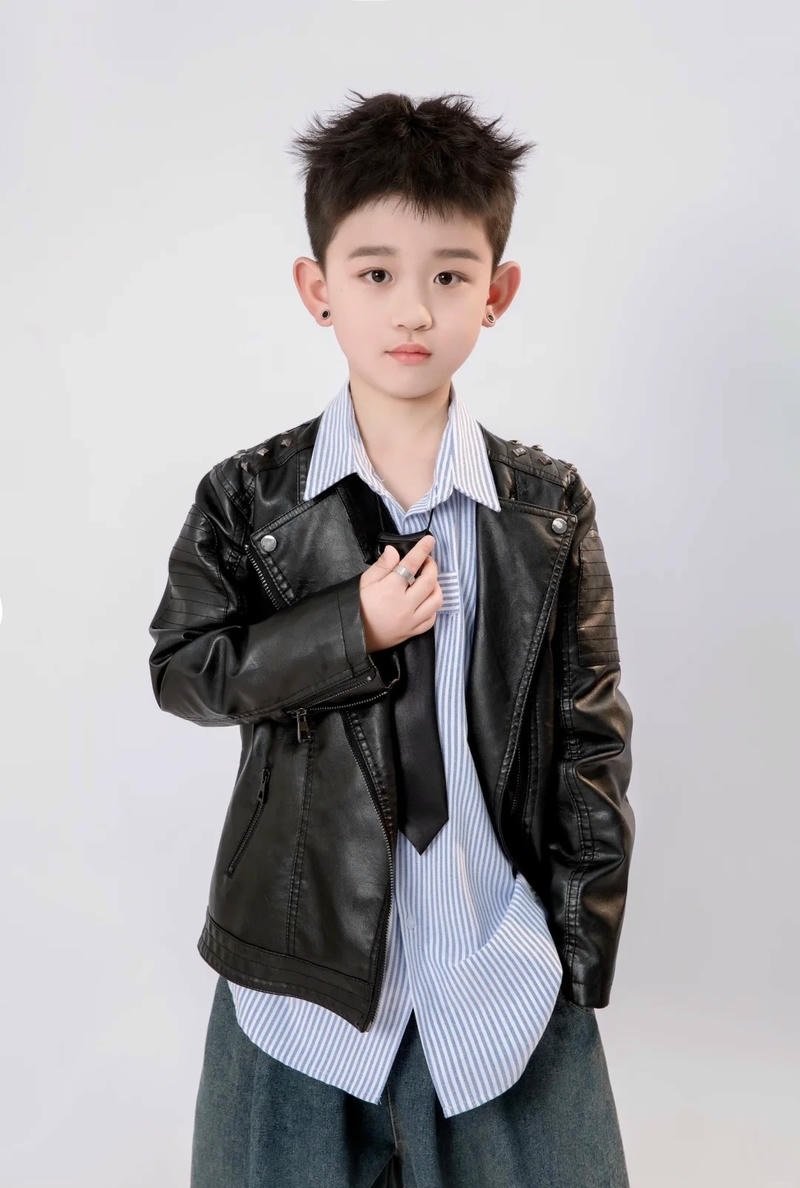 trai đẹp 10 tuổi trẻ trung