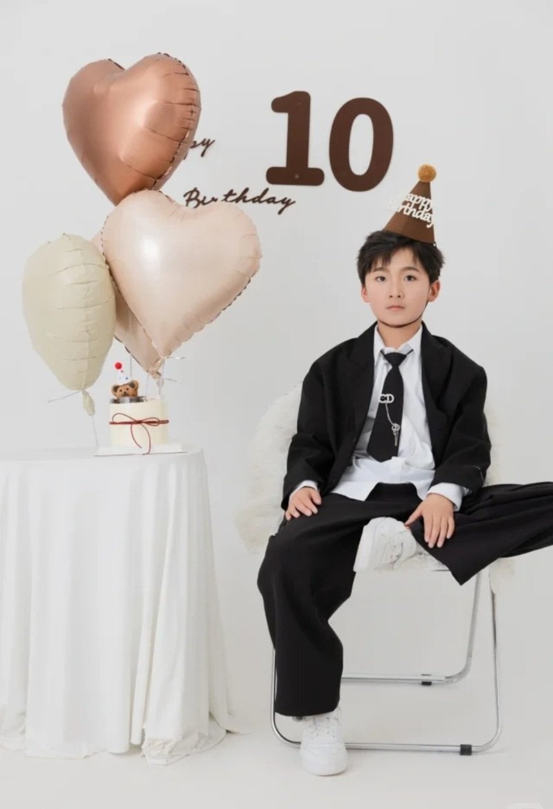 trai đẹp 10 tuổi vui vẻ