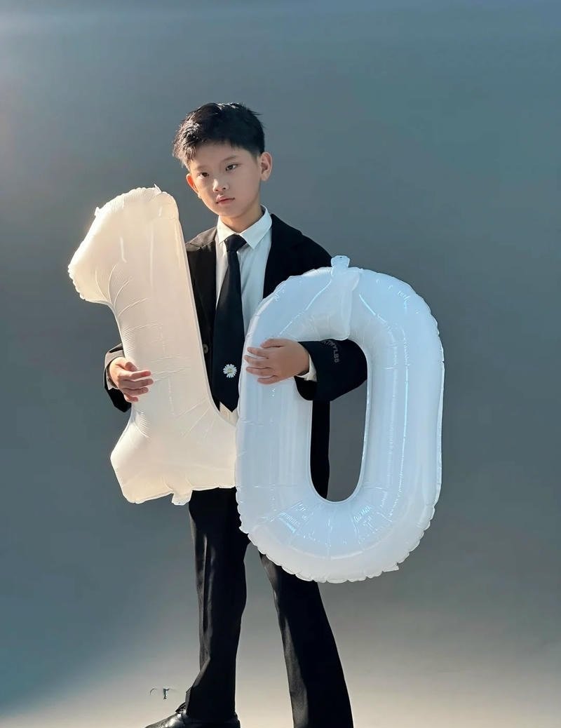 trai đẹp 10 tuổi