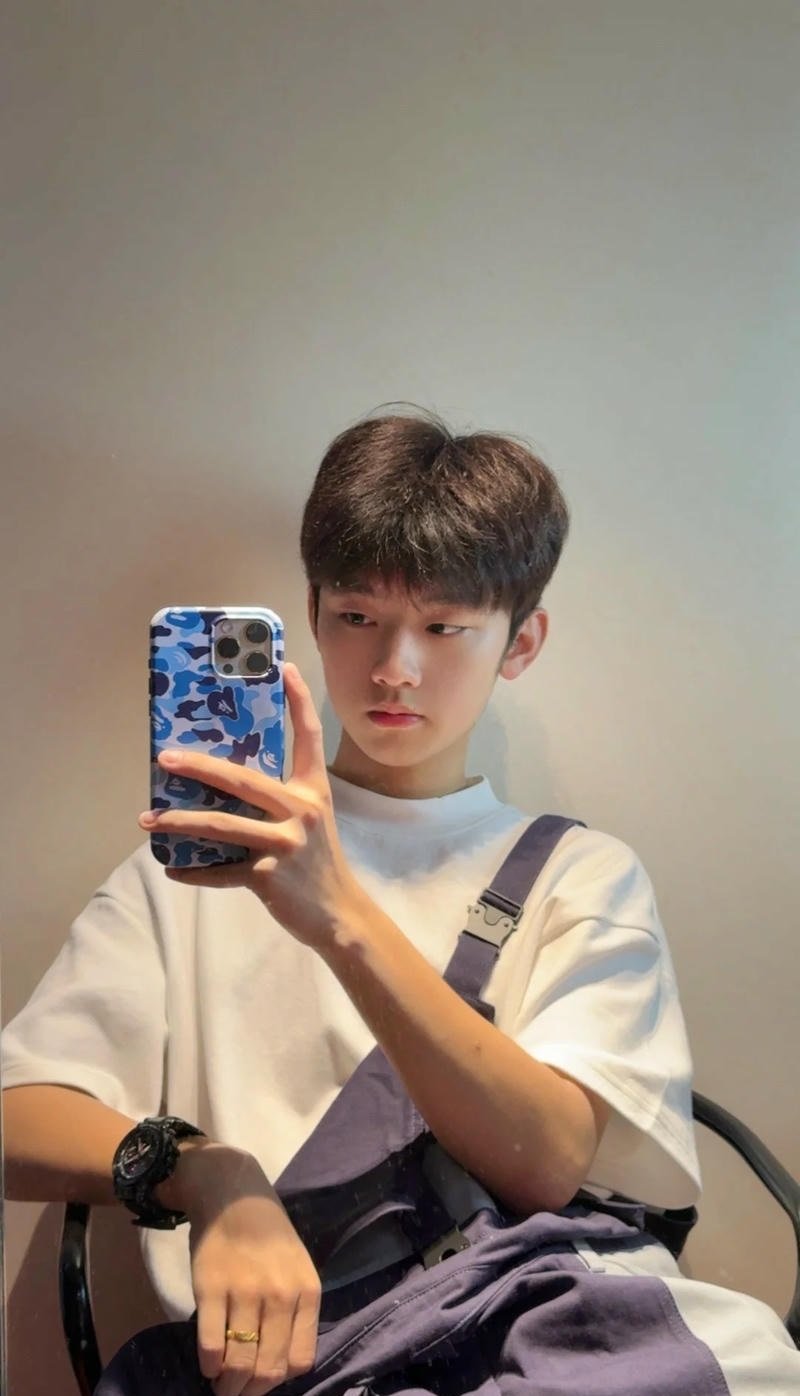 trai đẹp 13 tuổi