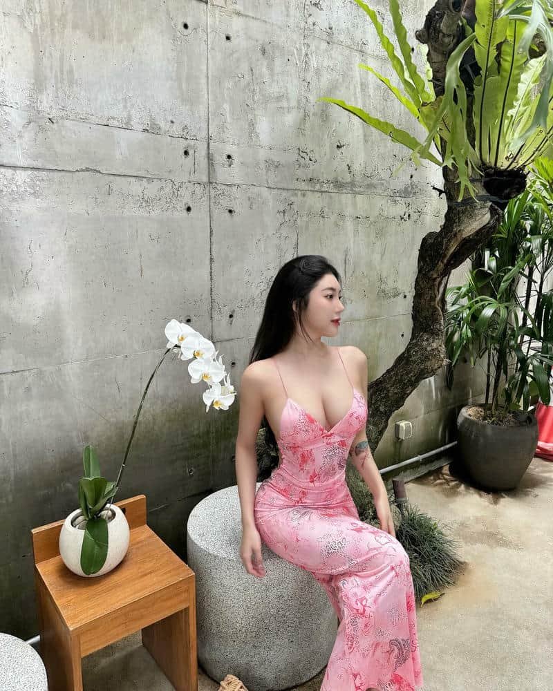 Album ảnh gái xinh mặc pinky mới