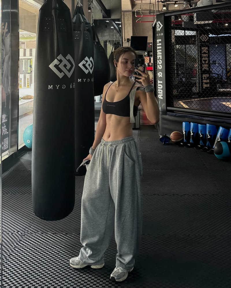 Bộ ảnh ảnh gái xinh tập gym miễn phí