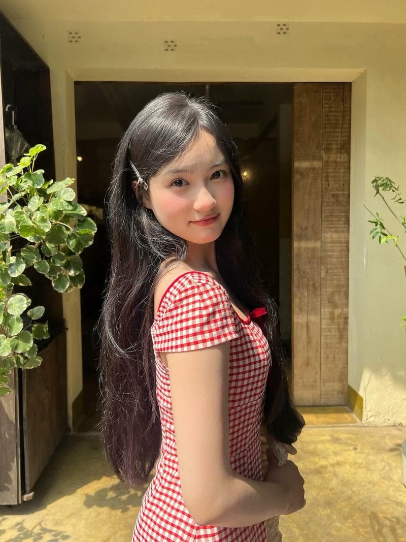 Bộ ảnh gái xinh cười cuốn hút