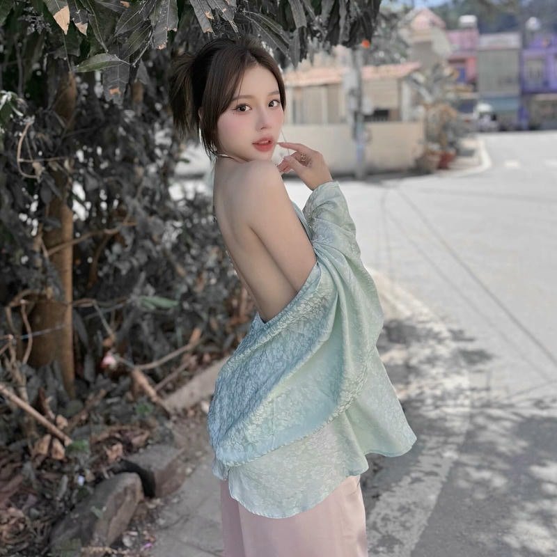 Khám phá ảnh gái xinh quay lưng đẹp