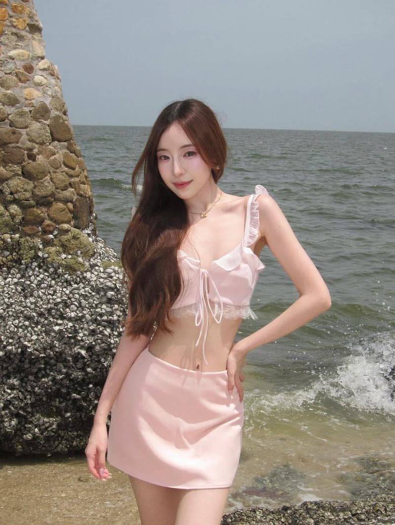 Loạt ảnh gái xinh mặc pinky chất lượng