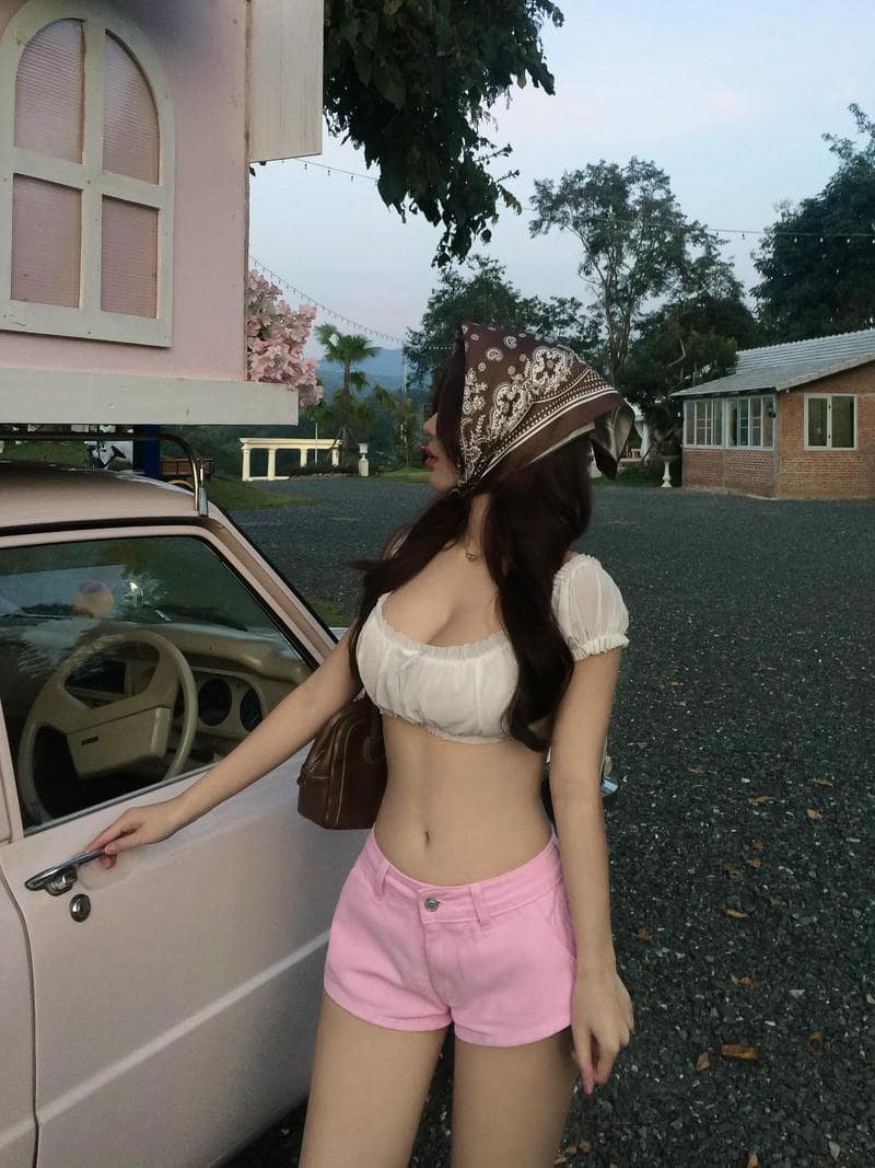 Ngắm ảnh gái xinh che mặt thu hút