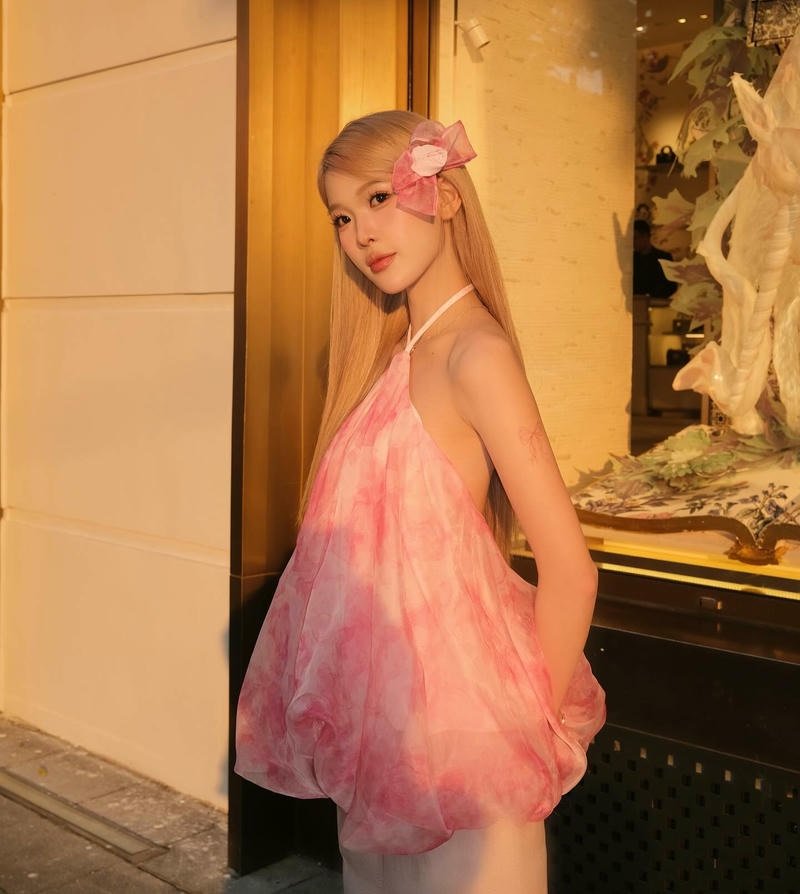 Ngắm ảnh gái xinh mặc pinky mới nhất