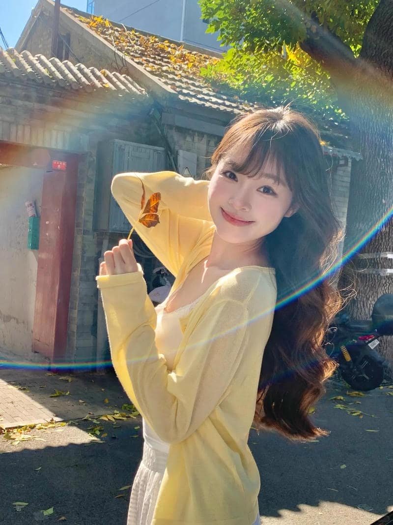 Tải về ảnh gái xinh cười chất lượng cao