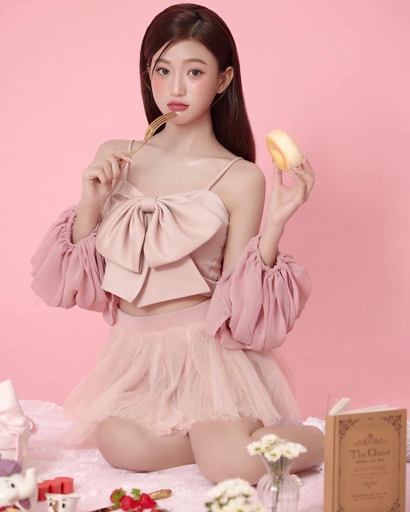 Tuyển tập bộ ảnh gái xinh mặc pinky miễn phí