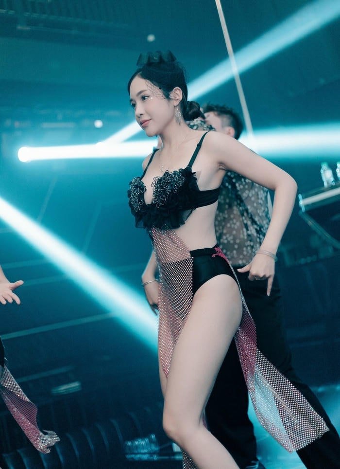 ảnh gái xinh đi bar đẹp hd