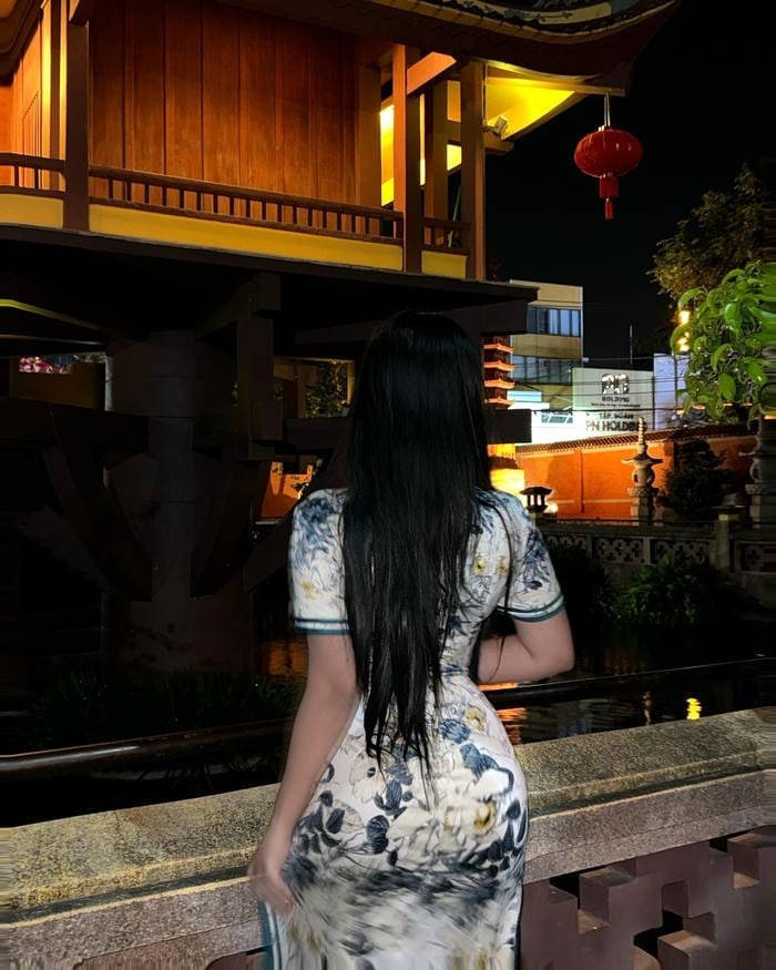 ảnh gái xinh khoe mông đẹp nhất nét