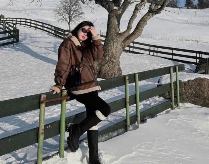 ảnh gái xinh mặc quần legging ấn tượng 4k